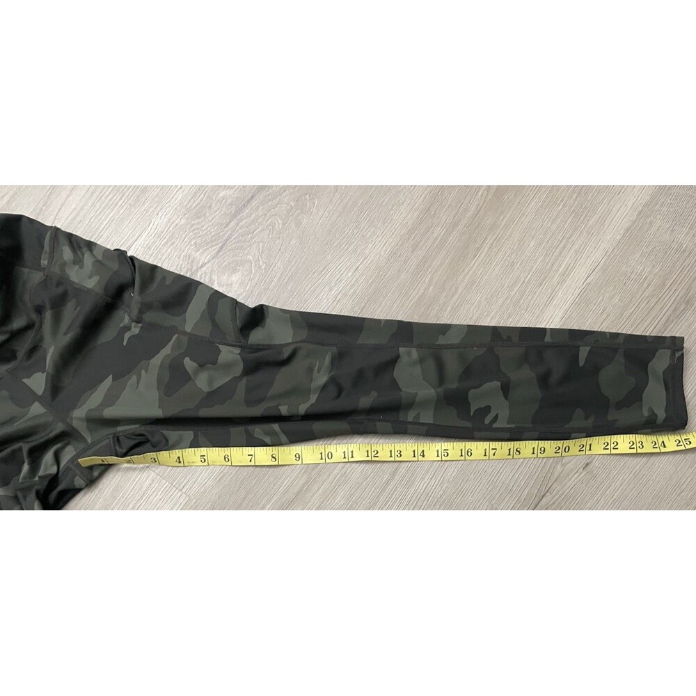 Athleta green camo leggings 7/8 pockets yoga workout exercise size small - Picture 6 of 9